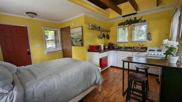 Bon Paul & Sharky's Hostel image 16